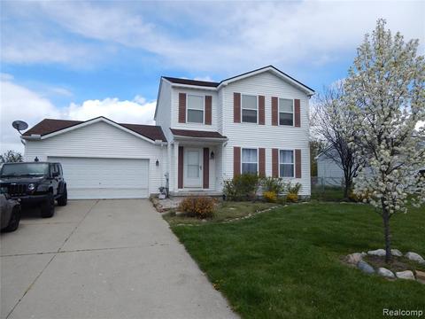 9409 Tiger Run Trl, Davison, MI 48423 photo 1