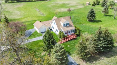 5779 Neuman Rd, St. Clair, MI 48079 photo 1
