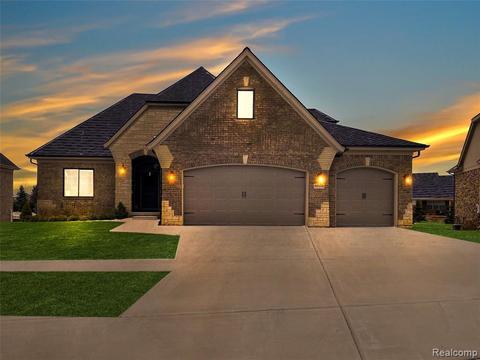 49787 Chaucer Ct, Macomb, MI 48044 photo 1
