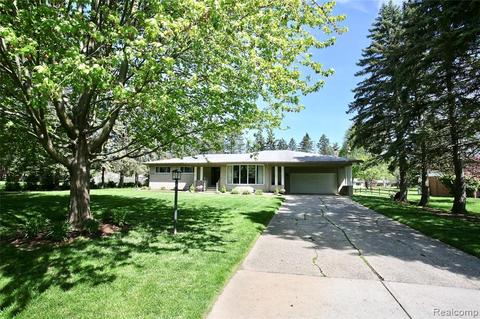 61 Booth Rd, Troy, MI 48085 photo 1