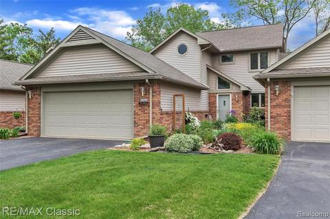 3344 Rivers Edge S, Wayne, MI 48184 photo 1