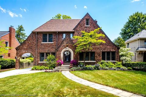 564 Washington Rd, Grosse Pointe, MI 48230 photo 1