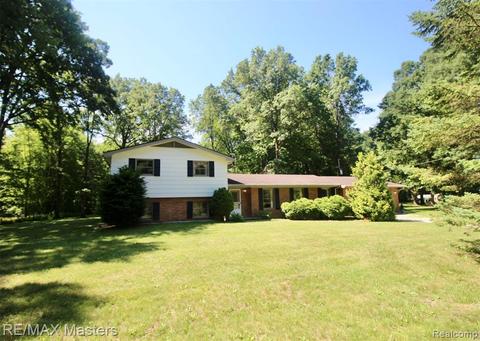 27641 Prescott St, Romulus, MI 48174 photo 1