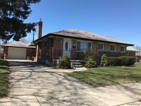 4405 Adams Cir, Wayne, MI 48184 photo 1