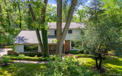 19341 Devonshire St, Beverly Hills, MI 48025 photo 1