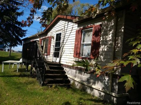 7404 Dyke Rd, Clay, MI 48001 photo 1