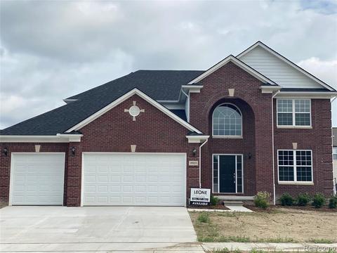 19113 Thompson Dr, Macomb, MI 48042 photo 1