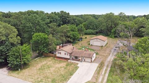 3210 Amelia Ave, Flushing, MI 48433 photo 1