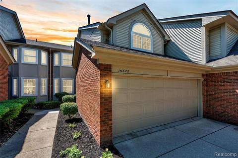 15622 Golfview Dr, Riverview, MI 48193 photo 1