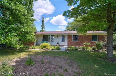 6256 Johnson Rd, Flushing, MI 48433 photo 1