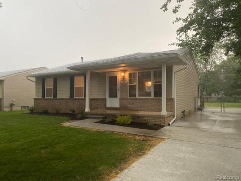 4183 Grace Ave, Wayne, MI 48184 photo 1