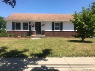 32660 Forest St, Wayne, MI 48184 photo 1