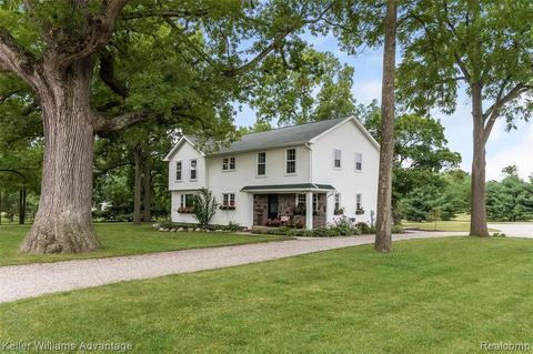 5385 Mack Rd, Howell, MI 48855 photo 1