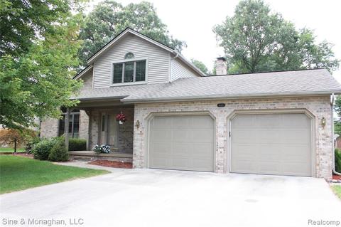 643 Gleneagles, St. Clair, MI 48079 photo 1