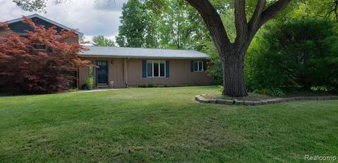 4337 Torrey Rd, Flint, MI 48507 photo 1
