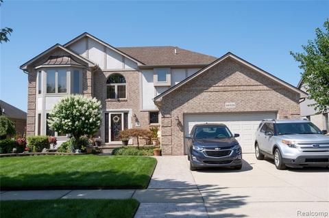 49029 Shenandoah Dr, Macomb, MI 48044 photo 1