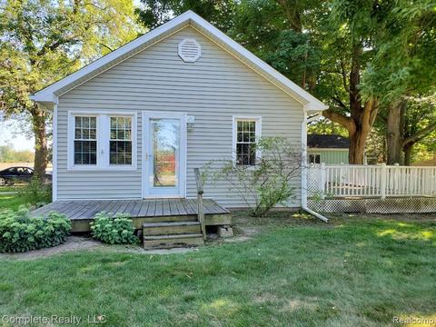 10137 Beecher Rd, Flushing, MI 48433 photo 1