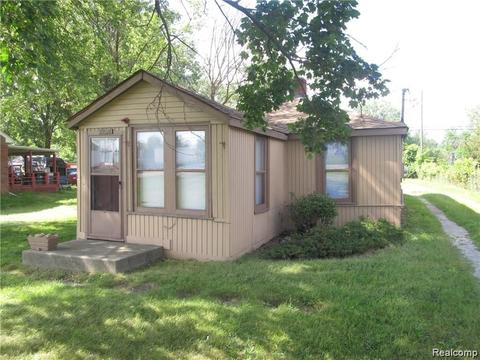 29016 Ecorse Rd, Romulus, MI 48174 photo 1