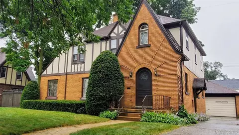 926 Beard St, Flint, MI 48503 photo 1
