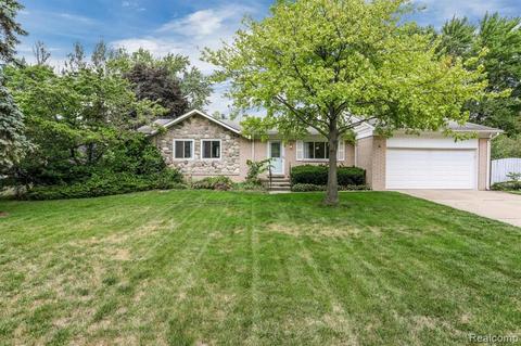 751 Trombley Dr, Troy, MI 48083 photo 1