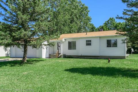 7330 Nichols Rd, Flushing, MI 48433 photo 1