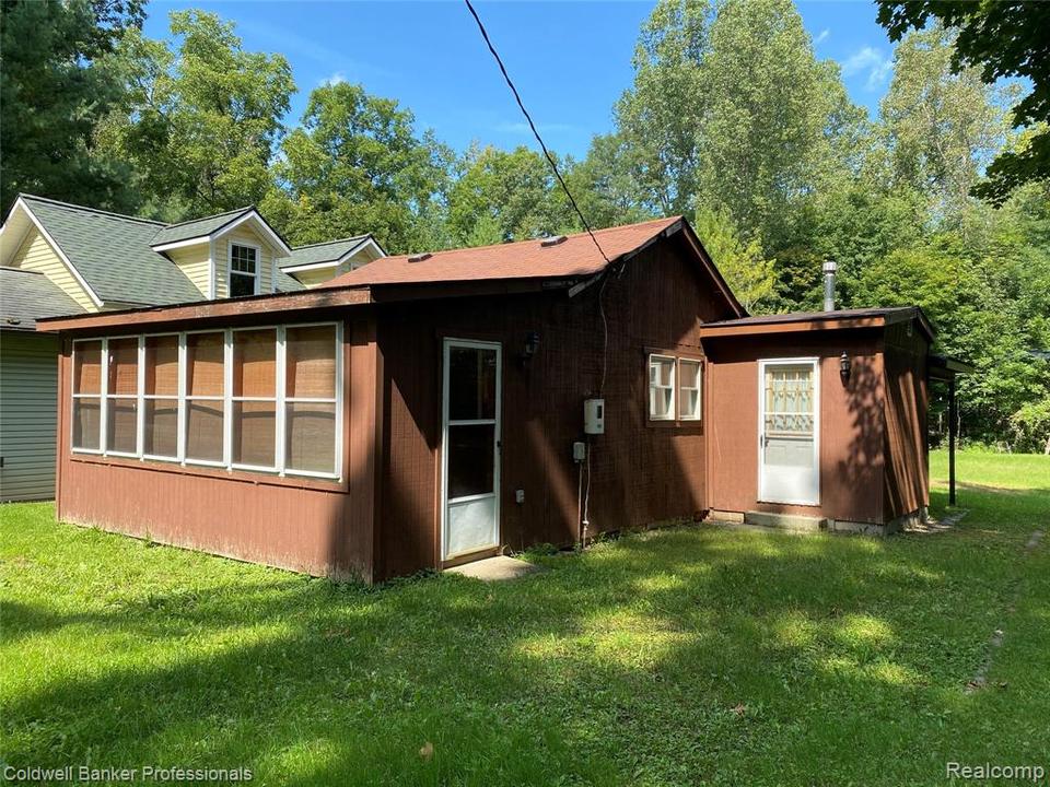 4195 Pantek Park Dr, Attica, MI 48412 1 Photos MLS 2200073250 Movoto