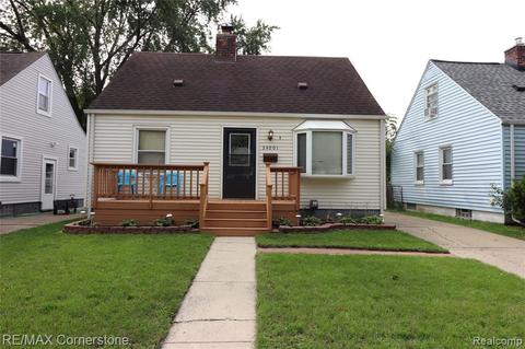 34001 Richard St, Wayne, MI 48184 photo 1