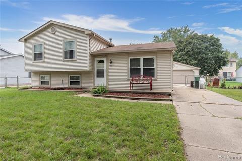 28765 Leroy St, Romulus, MI 48174 photo 1