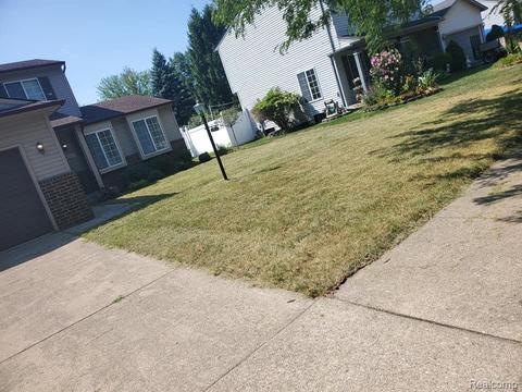 28011 Riverbridge Dr, Romulus, MI 48174 photo 1
