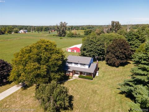 21225 Irwin Rd, Armada, MI 48005 photo 1
