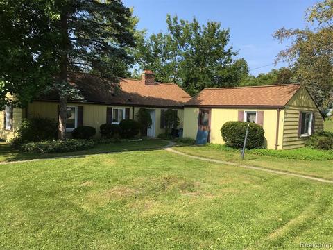 146 Sheldon Ave, Clio, MI 48420 photo 1