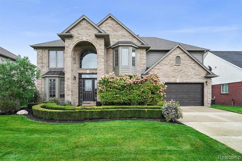 48188 Ellington Dr, Macomb, MI 48044 photo 1