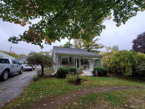 6432 E Carpenter Rd, Flint, MI 48506 photo 1