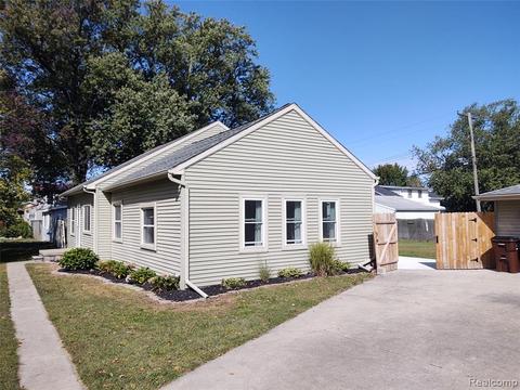 3379 5th St, Monroe, MI 48162 photo 1