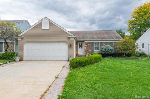 45370 Ronnen Dr, Macomb, MI 48044 photo 1