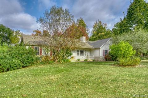 5742 Iosco Mountain Rd, Gregory, MI 48137 photo 1