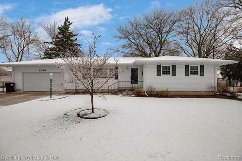 5950 Roseland Ave, Monroe, MI 48161 photo 1