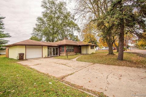 336 Cherokee Ln, Jackson, MI 49202 photo 1