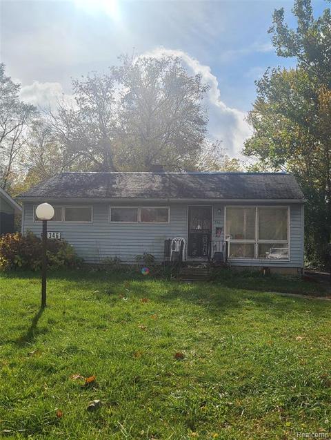 346 E Carpenter Rd, Flint, MI 48505 photo 1
