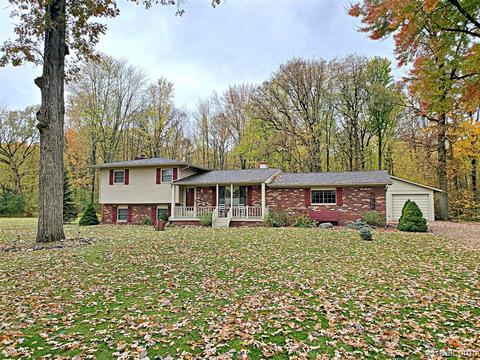 6296 Tamara Dr, Flint, MI 48506 photo 1