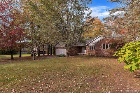 33972 Steadman Rd, New Boston, MI 48164 photo 1