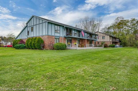 9200 River Rd #1, Algonac, MI 48001 photo 1