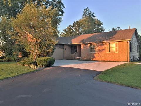 517 Wadhams Rd, St. Clair, MI 48079 photo 1