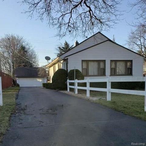 37521 W Huron River Dr, Romulus, MI 48174 photo 1