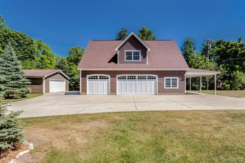 3620 Lakeshore Rd, Deckerville, MI 48427 photo 1