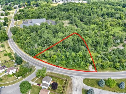 1 Stamford Rd, Ypsilanti, MI 48198