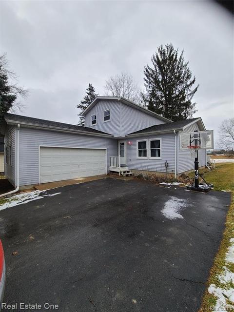 142 Mill St Ortonville Mi 48462 1 Photos Mls 2210003585 Movoto