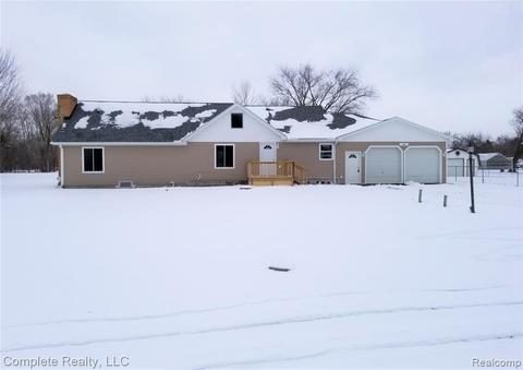 4447 E Carpenter Rd, Flint, MI 48506 photo 1