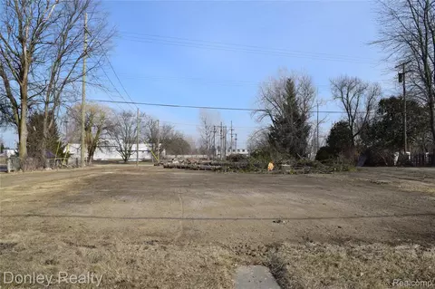 3441 Main St, Marlette, MI 48453