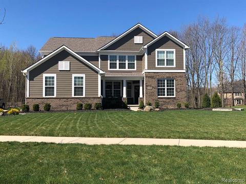 104 Beddingham Ct, Saline, MI 48176 photo 1